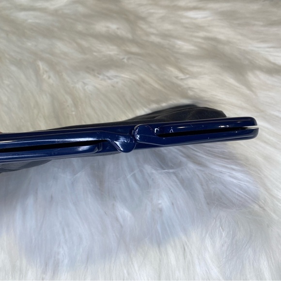 Genuine Leather Made in Italy Vintage Navy Blue Kiss Clasp Bag with Strap - Picture 6 of 9